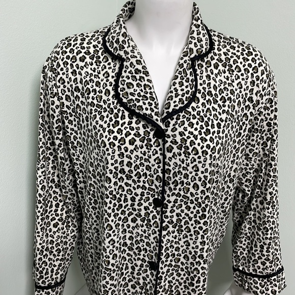 Victoria’s Secret Leopard Pajama Shirt - Picture 3 of 8